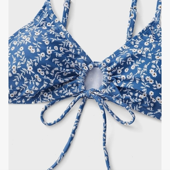 SHEIN Blue And White Ditsy Floral Bikini, Size Med - Picture 2 of 5
